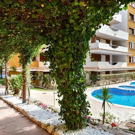Globus La Entrada Sea View Apartmán *